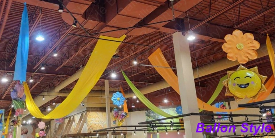 décor épicerie Printemps/été 93