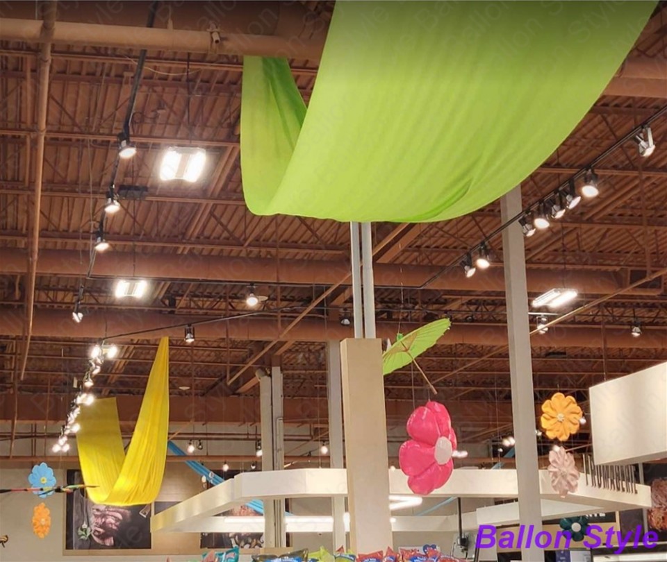 décor épicerie Printemps/été 98
